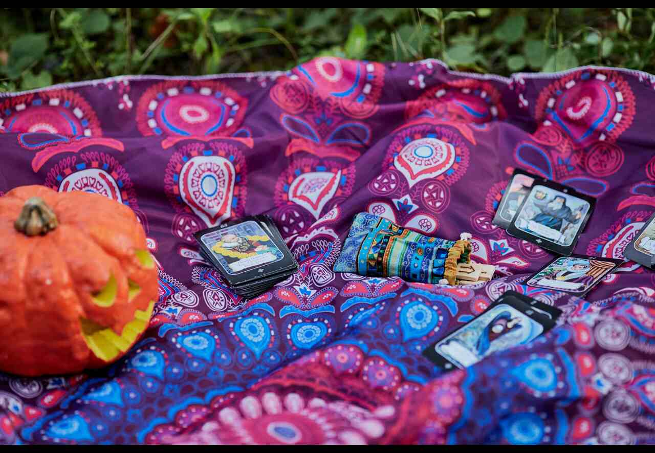 Le reazioni suscitate nell’opinione pubblica dal controverso universo della cartomanzia